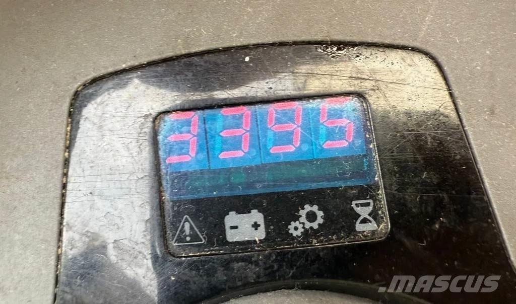 BT SWE200D 行走控制式堆積機
