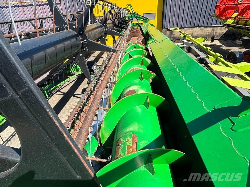 John Deere S 690 i 聯合收穫機