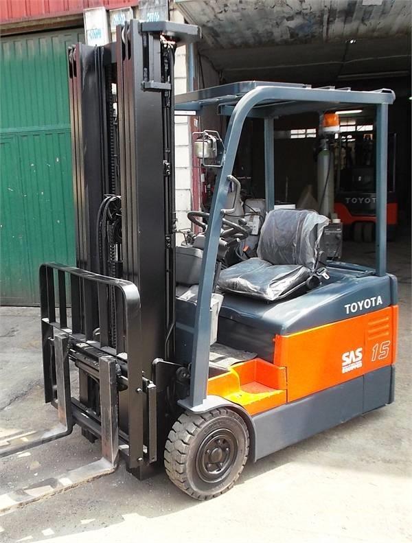 Toyota 7 FBEF 15 電動堆高機
