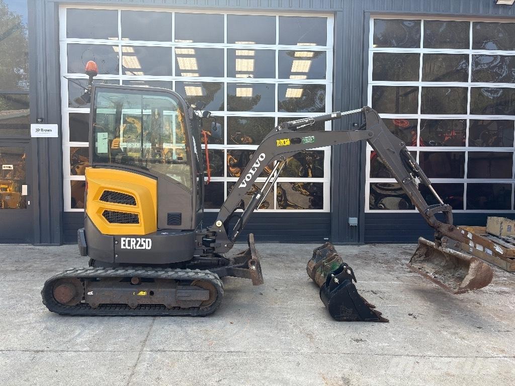 Volvo ECR 25 D 小型挖土機/掘鑿機<7t(小型挖掘機)