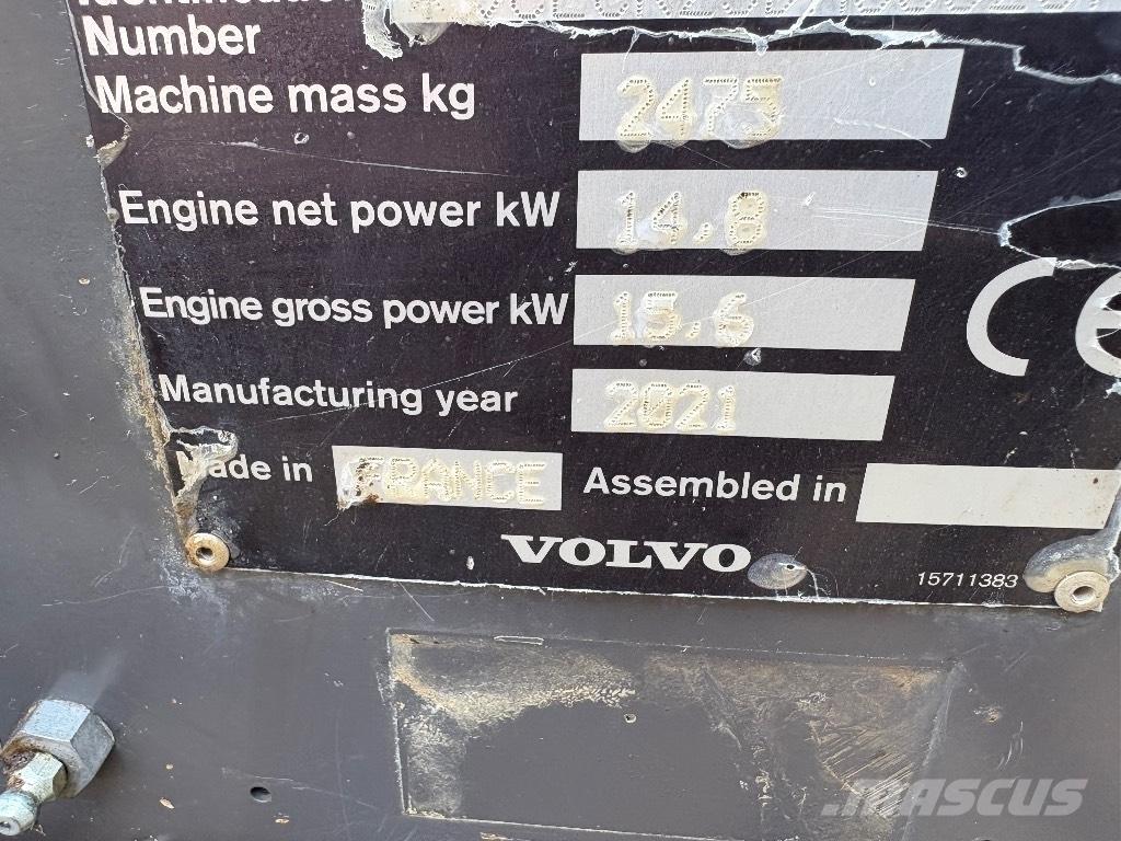 Volvo ECR 25 D 小型挖土機/掘鑿機<7t(小型挖掘機)