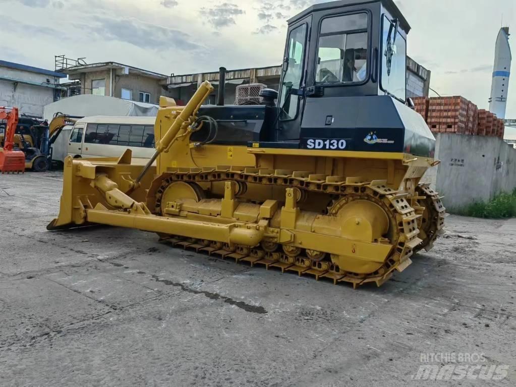 Shantui SD13 履帶推土機