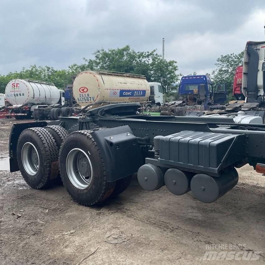 Howo 420 6x4 曳引機組件