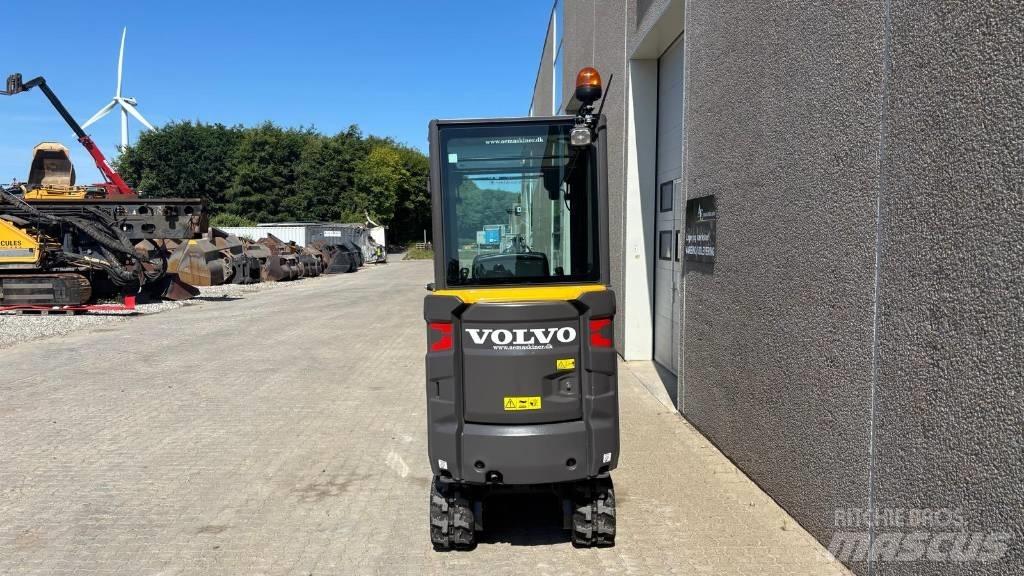 Volvo EC 18 E 小型挖土機/掘鑿機<7t(小型挖掘機)