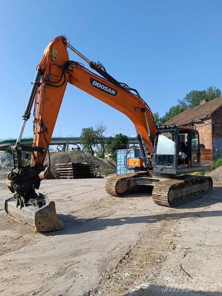 Doosan DX 225 LC-5 履帶式 挖土機/掘鑿機/挖掘機