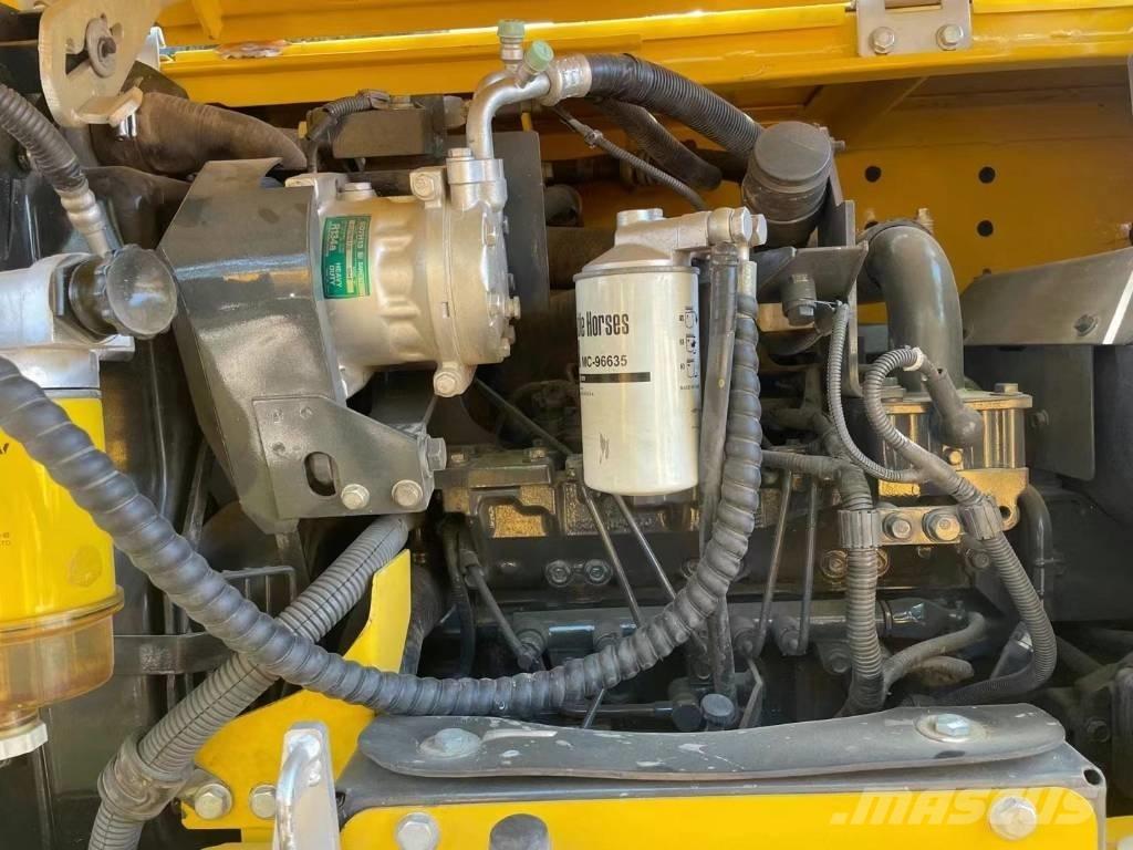 Komatsu PC70-8 中型挖土機/掘鑿機/挖掘機 7t-12t