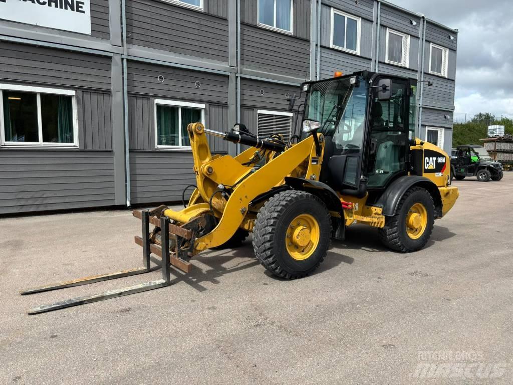  ** SOLD ** CAT 906M 輪胎式裝載機