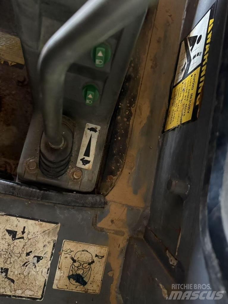 Takeuchi TL150 推土機