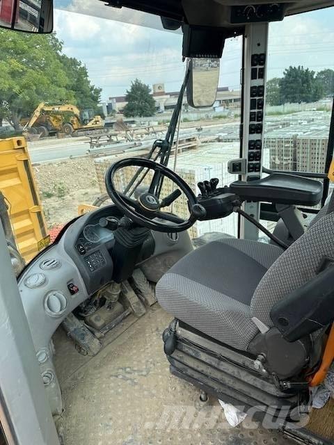  2017 L120H 輪胎式裝載機
