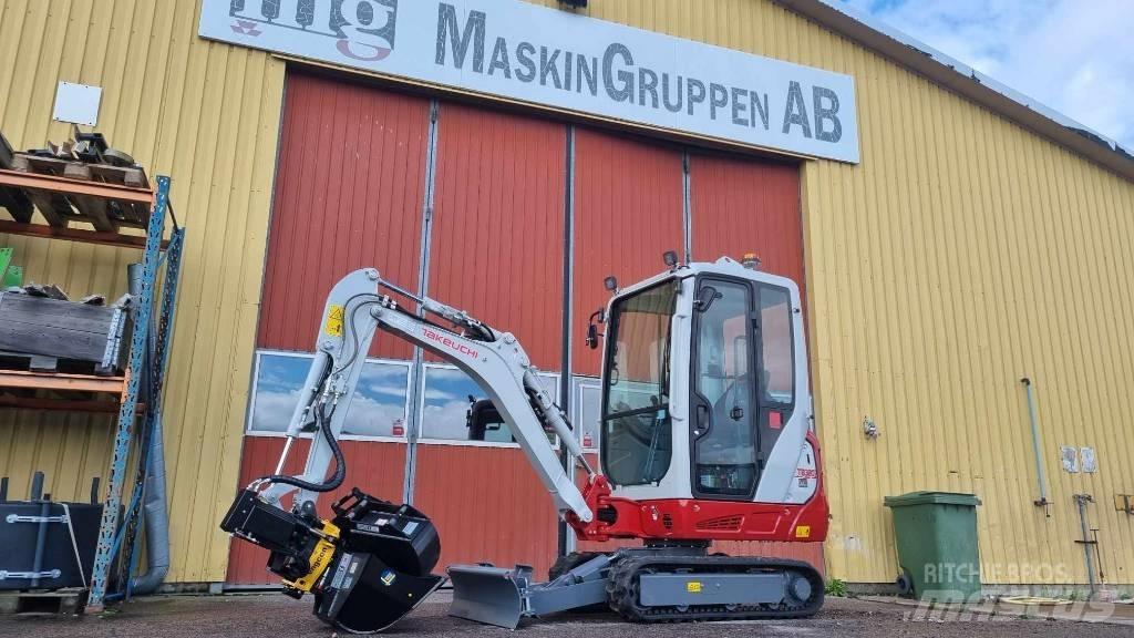 Takeuchi TB 320 小型挖土機/掘鑿機<7t(小型挖掘機)