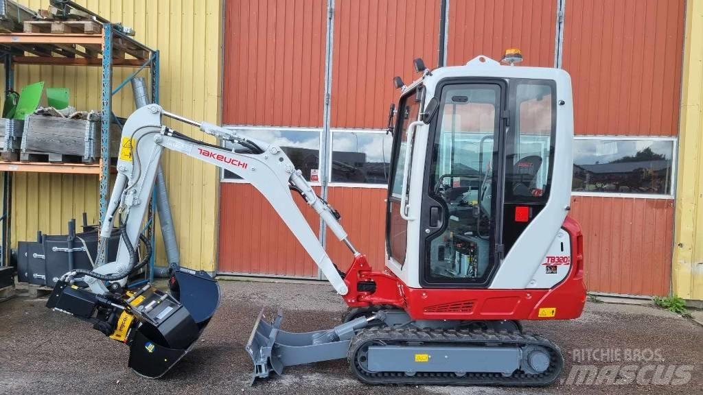 Takeuchi TB 320 小型挖土機/掘鑿機<7t(小型挖掘機)