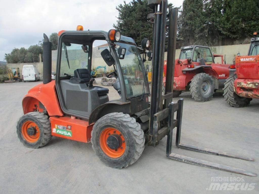 Ausa C 200 H X4 越野車