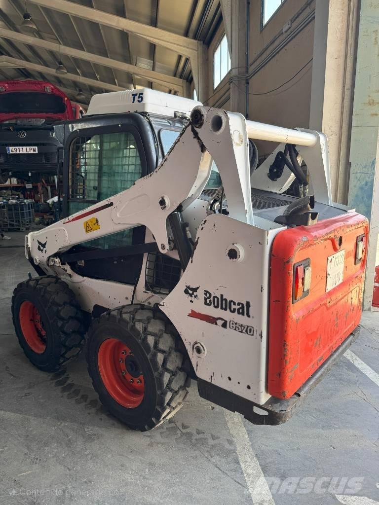 Bobcat S570 滑移轉向裝載機