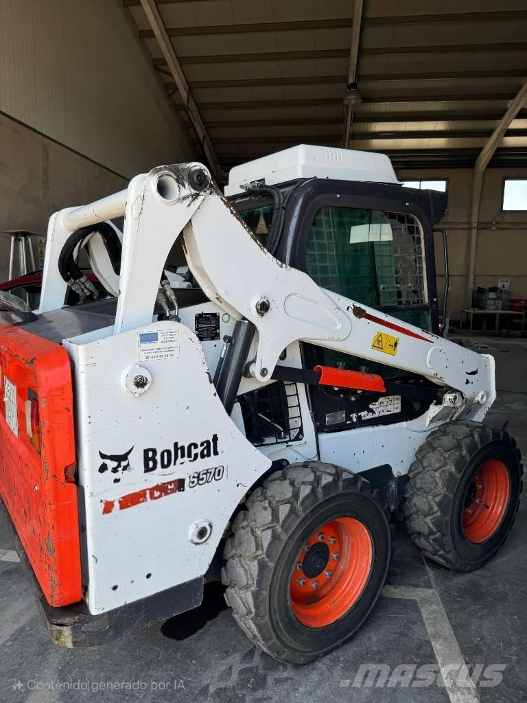 Bobcat S570 滑移轉向裝載機