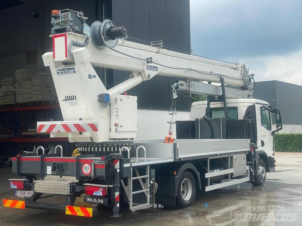 Böcker AK 36/4000 全路面起重機/吊車
