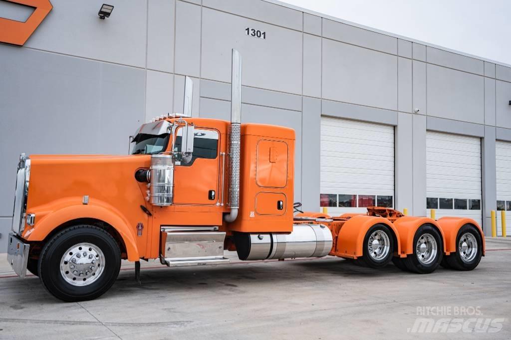 Kenworth W900 曳引機組件