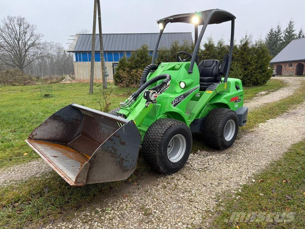 Avant 635 輪胎式裝載機