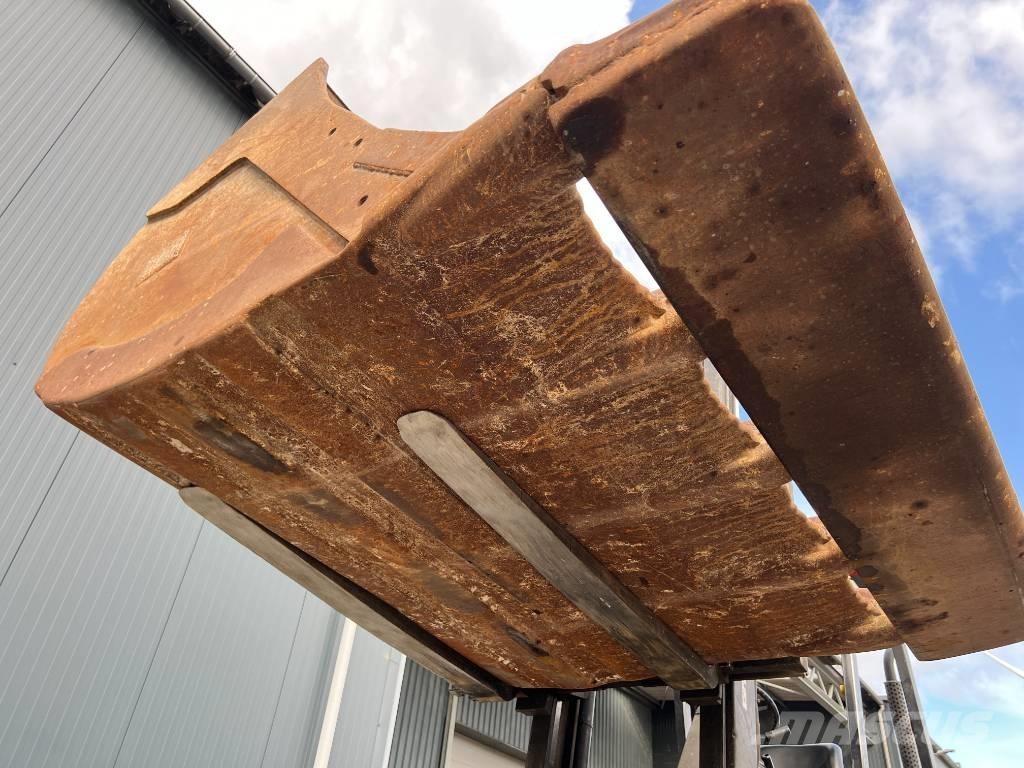 OilQuick OQ80 鏟斗