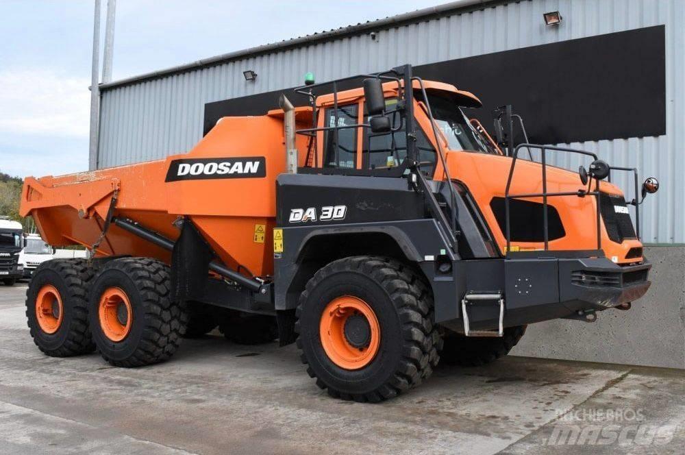Doosan DA 30 鉸接式起吊車