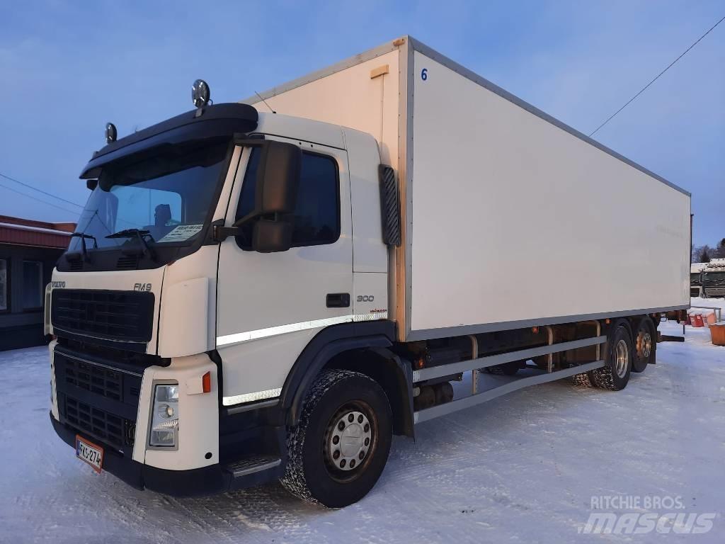 Volvo FM 9 300 貨箱式卡車