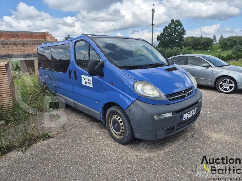 Opel Vivaro 汽車