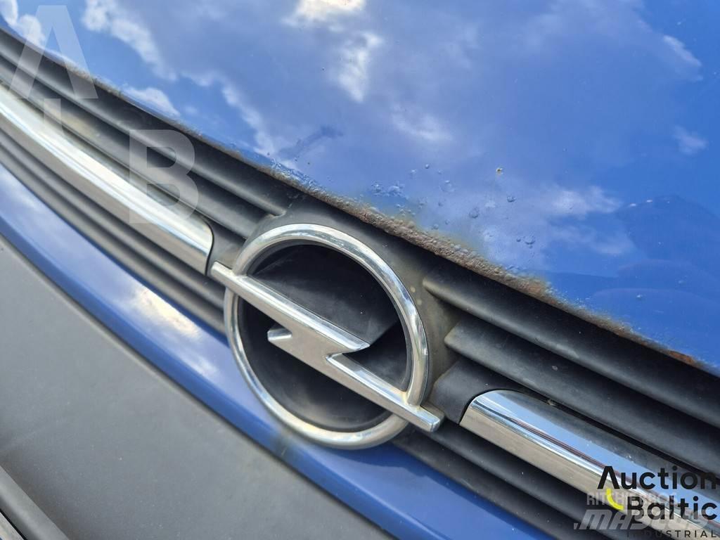 Opel Vivaro 汽車