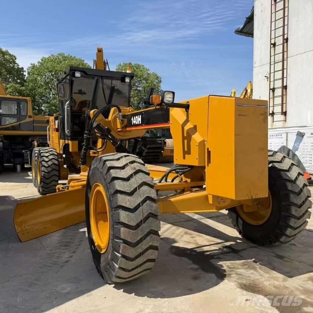 CAT 140 H 平土機