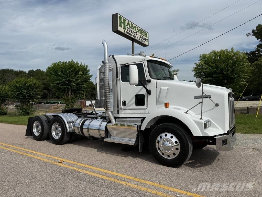 Kenworth T 800 曳引機組件
