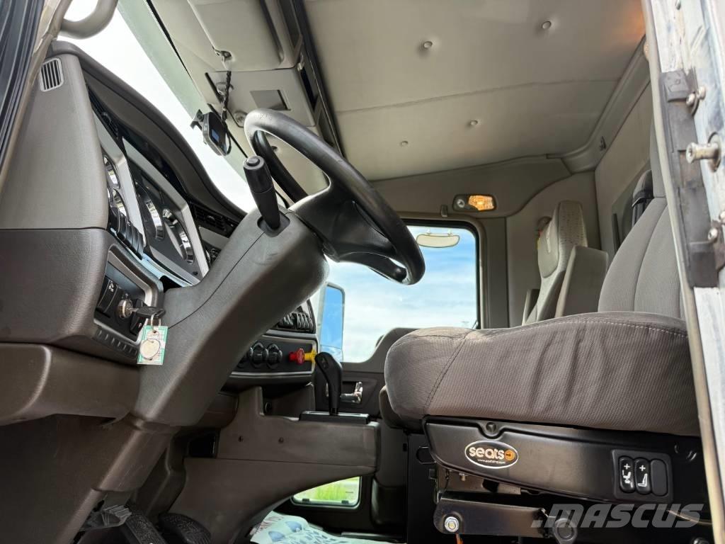 Kenworth T 800 曳引機組件