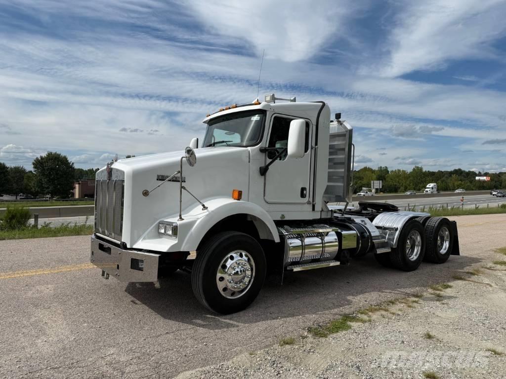 Kenworth T 800 曳引機組件