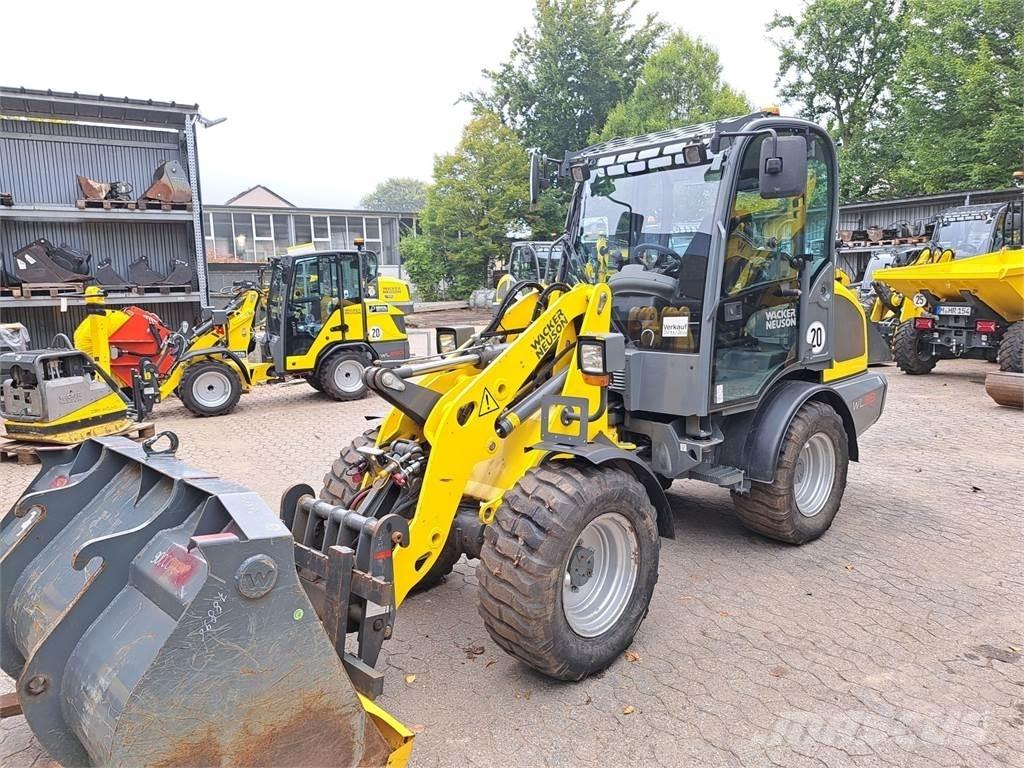 Wacker Neuson WL38 輪胎式裝載機
