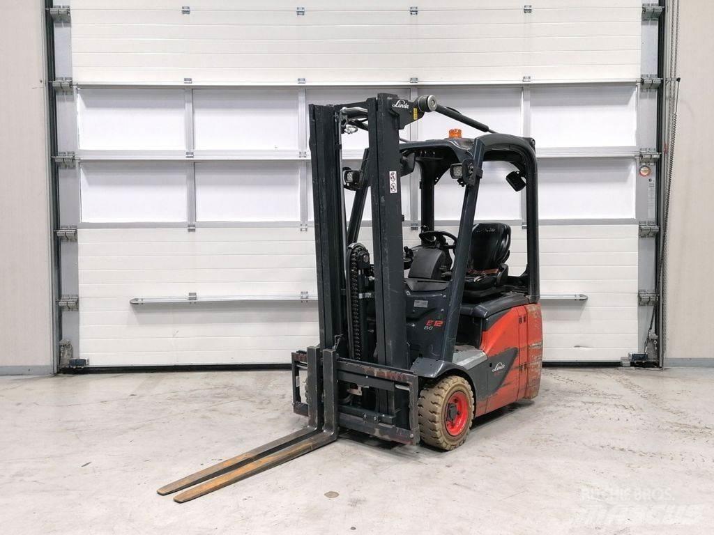 Linde E12-02 電動堆高機