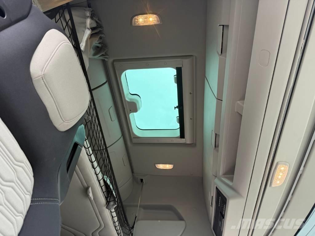 Ford F-Max 曳引機組件