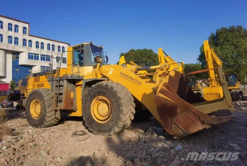 Komatsu WA 600 輪胎式裝載機