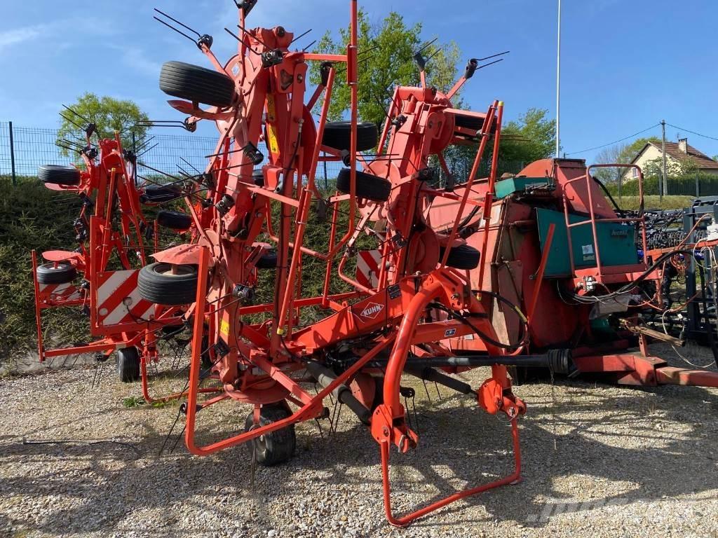 Kuhn GF8702 耙與翻草機