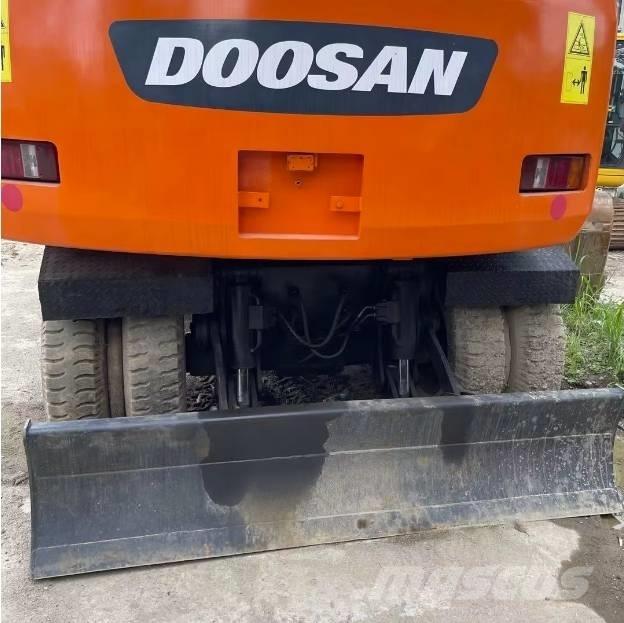 Doosan DH150W-7 旋轉式挖土機/掘鑿機/挖掘機