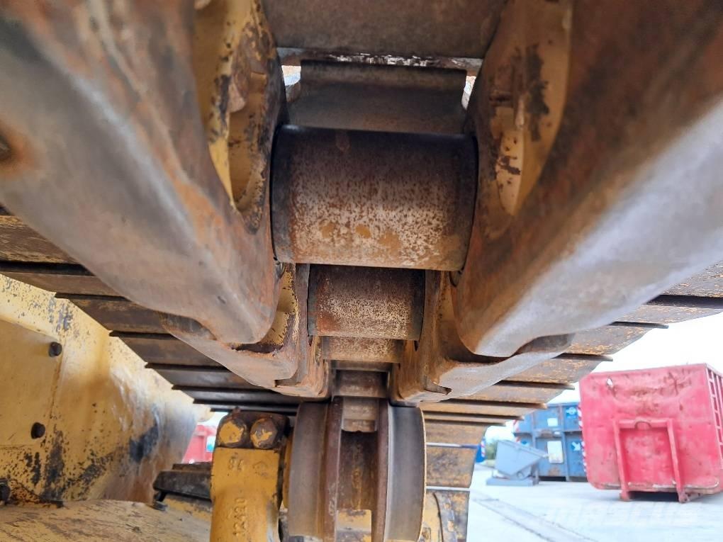 Komatsu D61PXI-24E0 履帶推土機