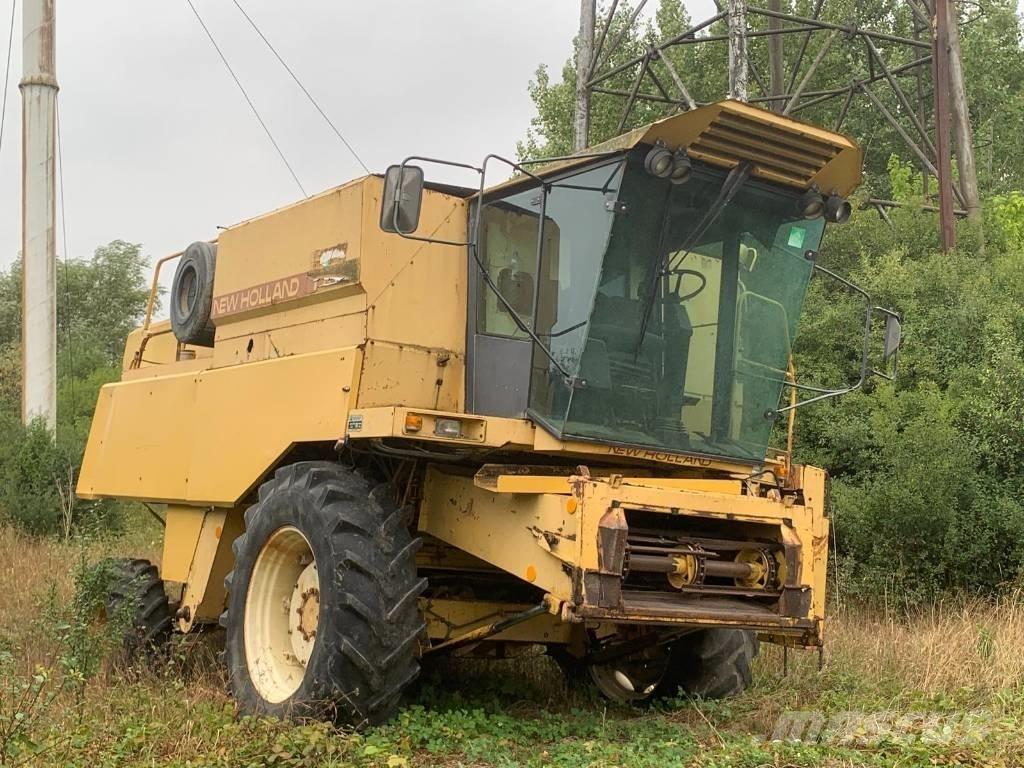 New Holland TX 32 聯合收穫機