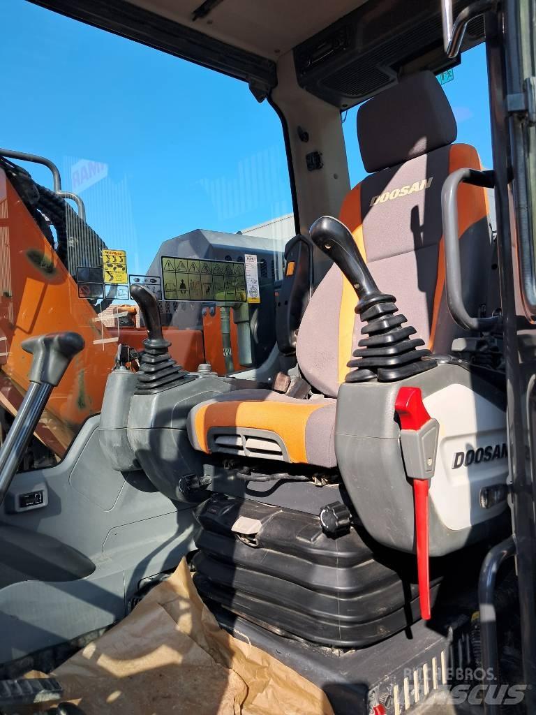 Develon DX 140 LCR-5 履帶式 挖土機/掘鑿機/挖掘機