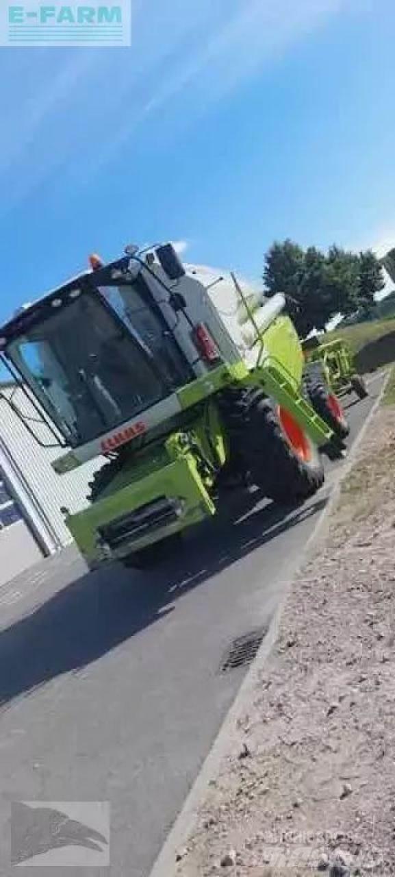 CLAAS tucano 430 聯合收穫機