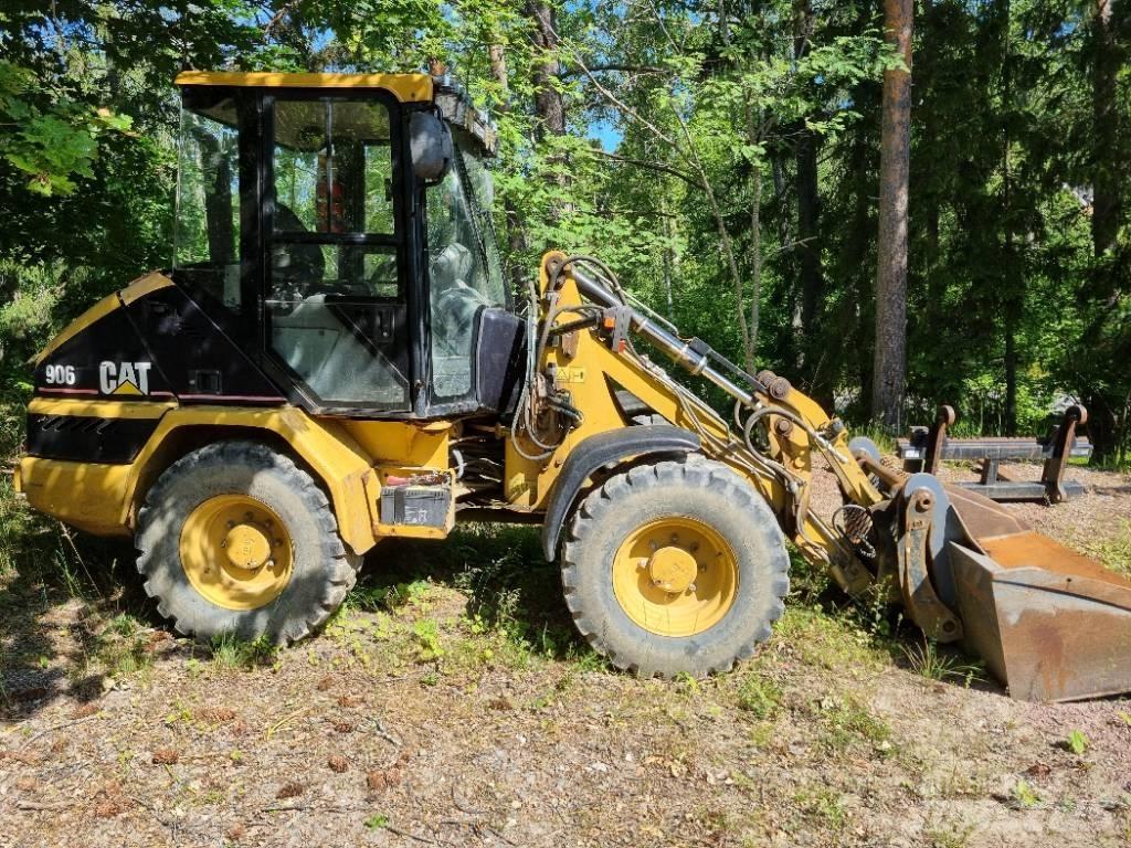 CAT 906 輪胎式裝載機