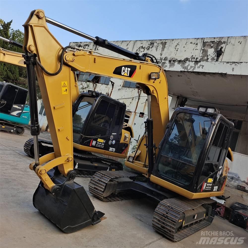 CAT 307 D 小型挖土機/掘鑿機<7t(小型挖掘機)