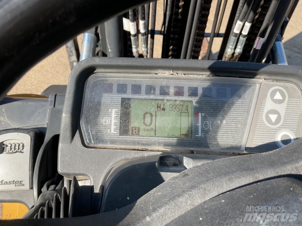 CAT DP35NT 柴油卡車