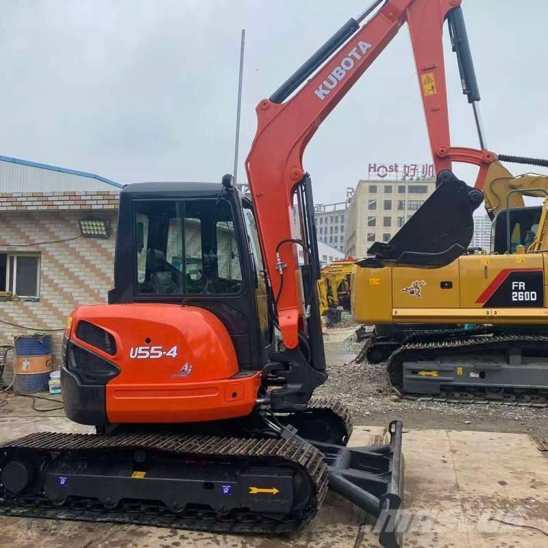 Kubota U 55 小型挖土機/掘鑿機<7t(小型挖掘機)