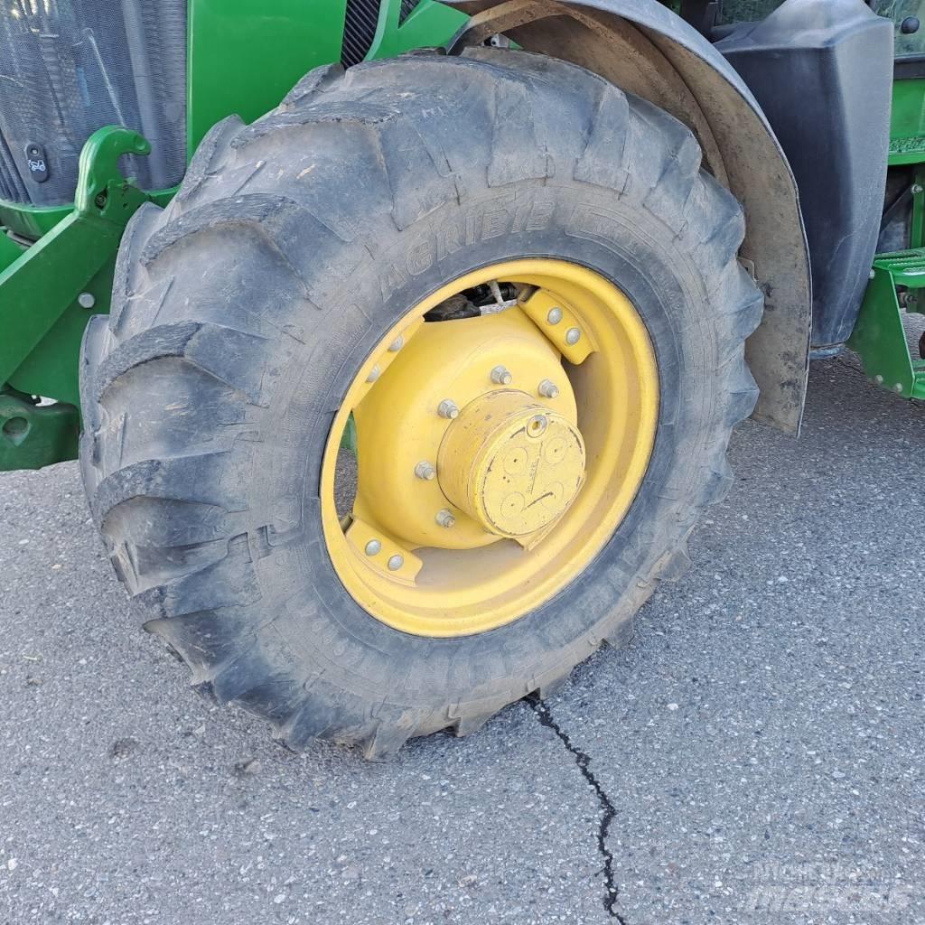 John Deere 5125R 曳引機
