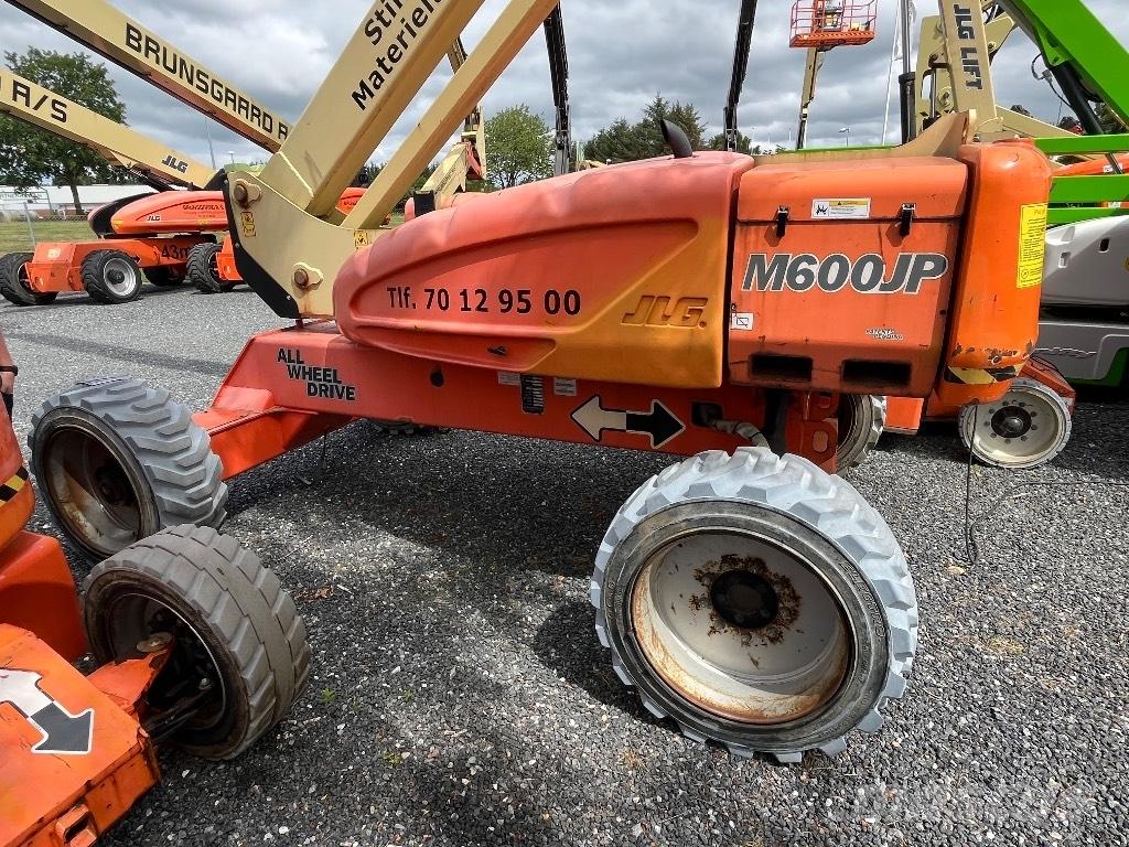 JLG M 600 JP 伸縮臂高空作業車