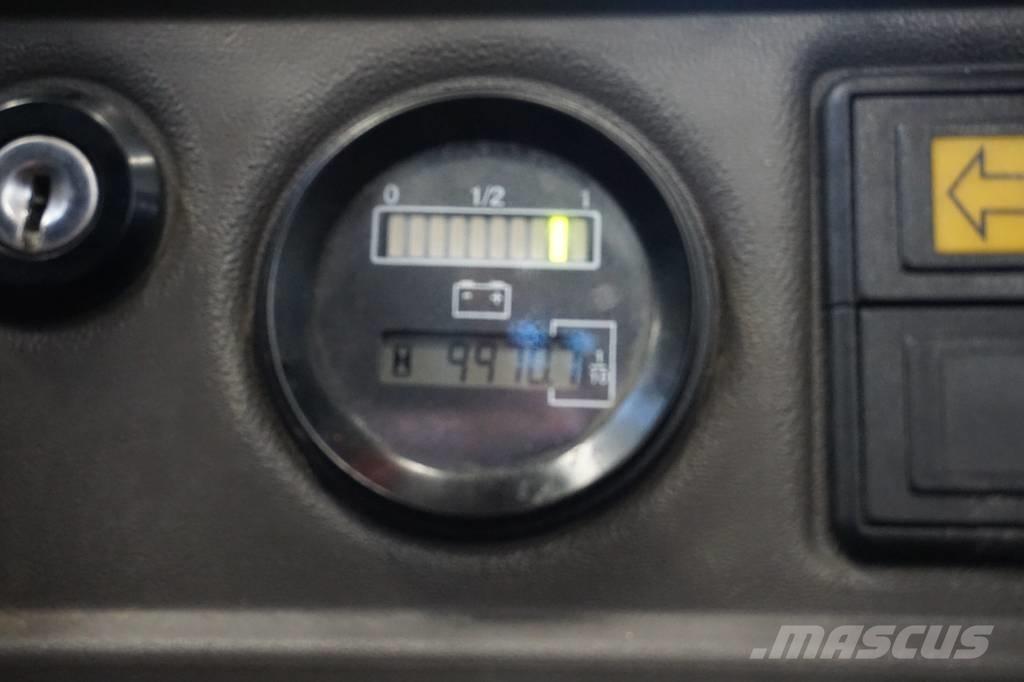 Toyota SRE160L 自走式堆積機