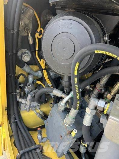 Bomag BW 161 AD-4 雙輪滾壓機