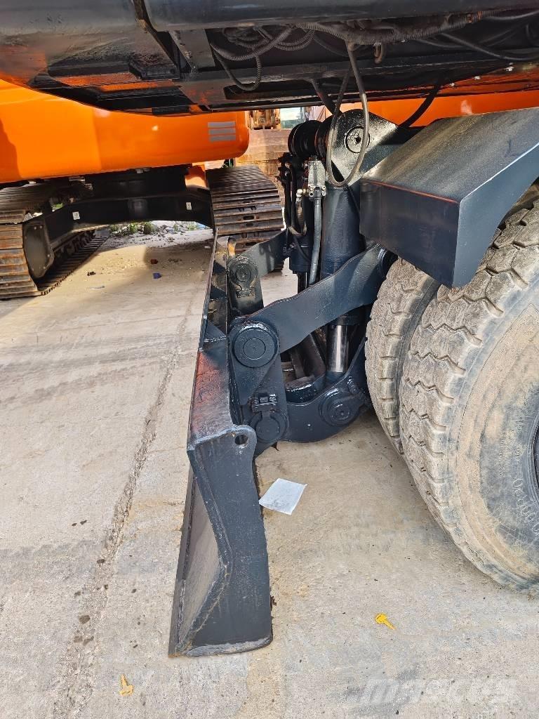 Hyundai R210W-9 旋轉式挖土機/掘鑿機/挖掘機