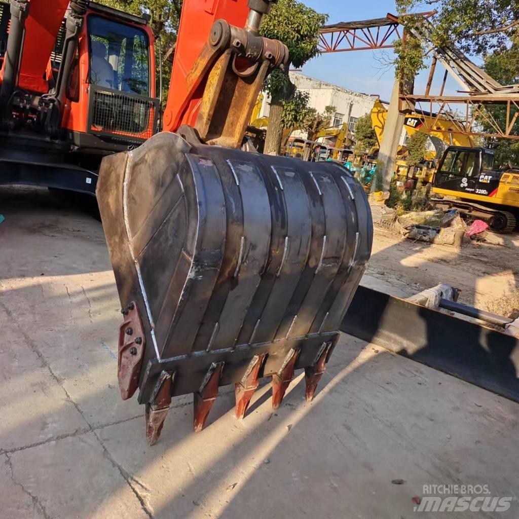 Doosan DX 225 LC 履帶式 挖土機/掘鑿機/挖掘機